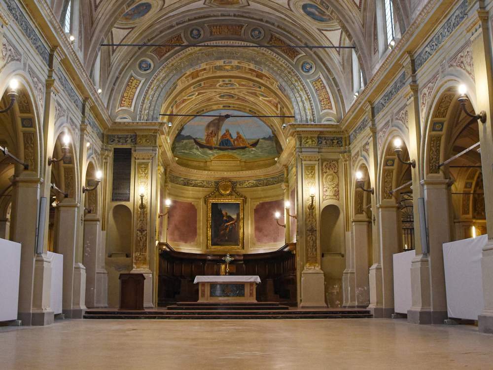 Saint-Pierre-Apôtre Church, Cento, view 2